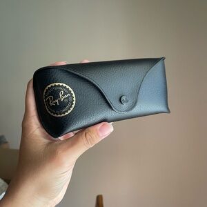 Ray-Ban ✧ Black Leather Sunglasses Case EUC